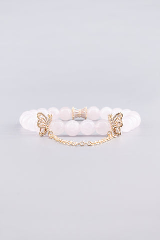 Rosenquarz Armband 8 mm – Seitenansicht des handgefertigten Schmuckstücks, Linkwing Kollektion von Gembonbon