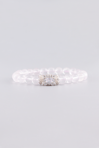 Transparentes Rosenquarz Armband 8 mm – Seitenansicht des handgefertigten Schmuckstücks, Corolla Kollektion von Gembonbon