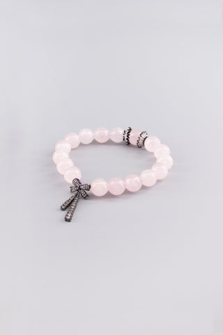 Handgefertigtes Rosenquarz Armband 10 mm – Geschenk für Liebe & Harmonie, Crownette Kollektion von Gembonbon (Vorderansicht)