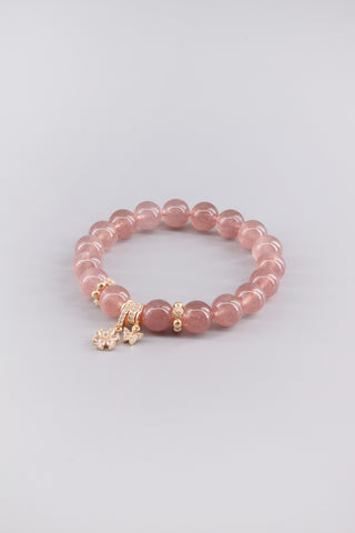 Handgefertigtes Erdbeerquarz Armband 10 mm – Geschenk für Zärtlichkeit & Selbstliebe, Starlight Kollektion von Gembonbon (Vorderansicht)