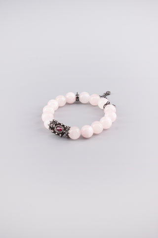 Handgefertigtes Rosenquarz Armband 12 mm – Geschenk für Liebe & Harmonie, Ruby Kollektion von Gembonbon (Vorderansicht)