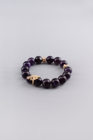 Handgefertigtes Amethyst Armband 12 mm – Geschenk für Ruhe & spirituelle Klarheit, Clove Kollektion von Gembonbon (Vorderansicht)