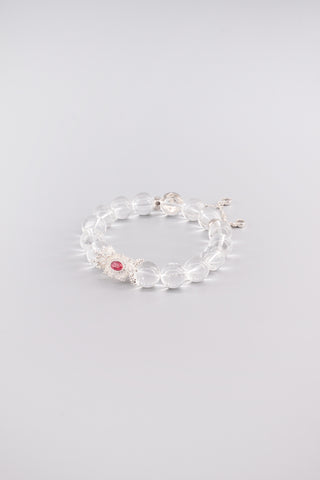 Handgefertigtes transparentes Bergkristall Armband 12 mm – Geschenk für Klarheit & Energie, Ruby Kollektion von Gembonbon (Vorderansicht)