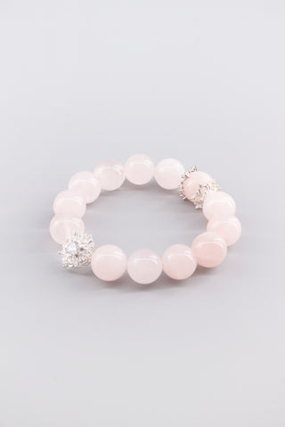 Handgefertigtes Rosenquarz Armband 14 mm – Geschenk für Liebe & Harmonie, Princess Kollektion von Gembonbon (Vorderansicht)