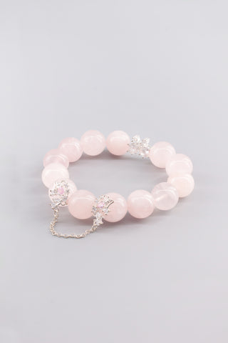 Handgefertigtes Rosenquarz Armband 14 mm – Geschenk für Liebe & Harmonie, Butterfly Kollektion von Gembonbon (Vorderansicht)