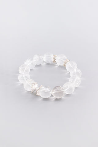 Handgefertigtes transparentes Bergkristall Armband 14 mm – Geschenk für Klarheit & Energie, Peplum Kollektion von Gembonbon (Vorderansicht)