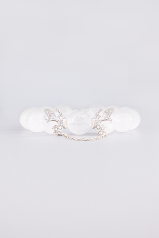 Weißquarz Armband 14 mm – Seitenansicht des handgefertigten Schmuckstücks, Butterfly Kollektion von Gembonbon